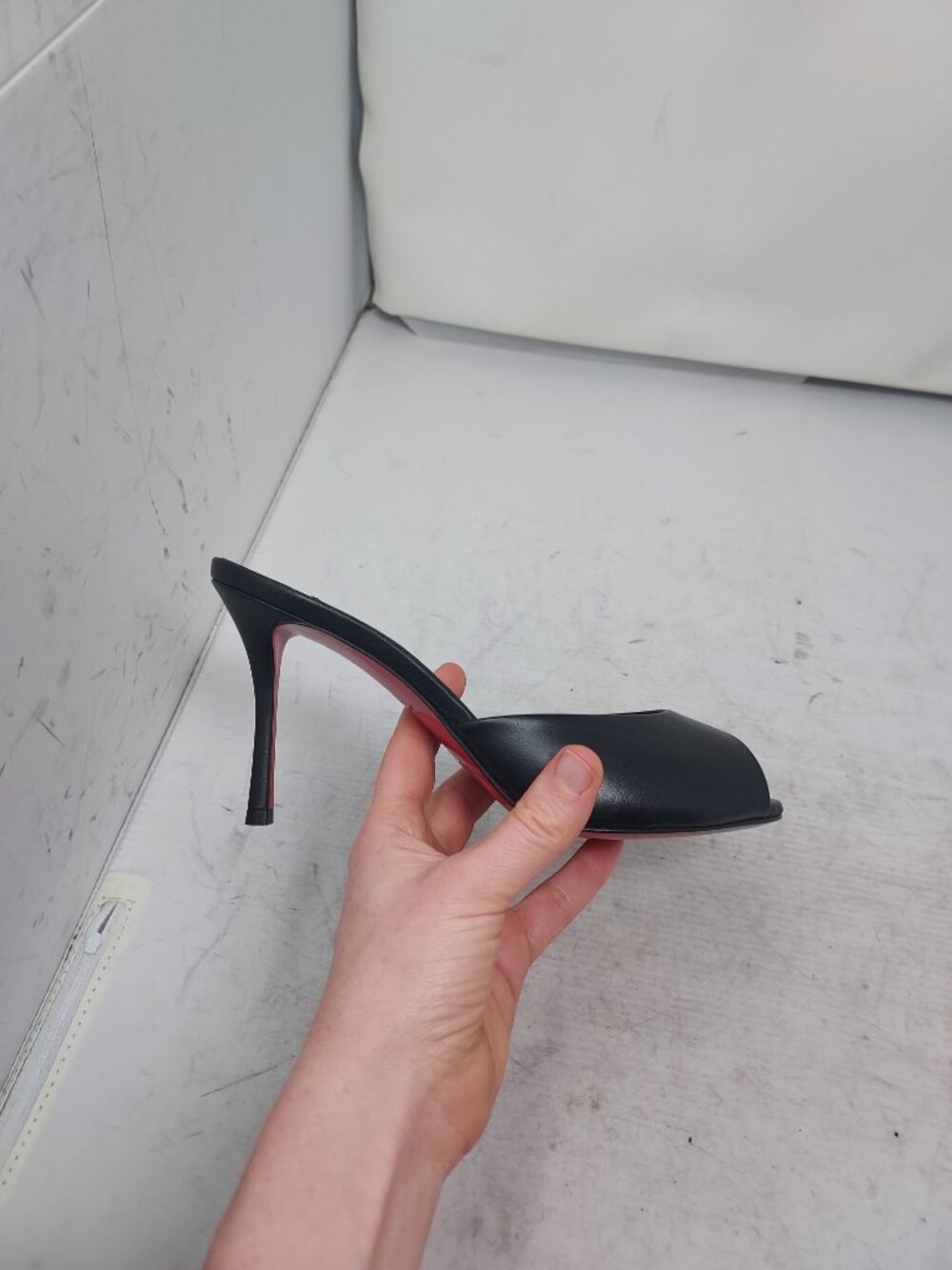 CHRISTIAN LOUBOUTIN Me Dolly Leather Black Mule Sandal - Picture 3 of 11